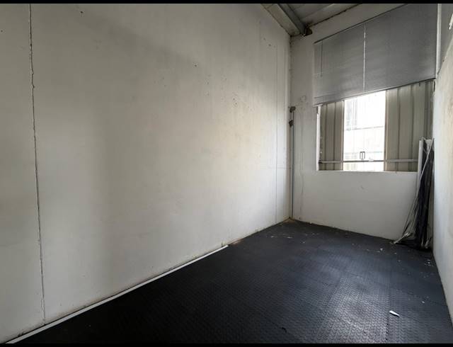 375M² WAREHOUSE TO LET IN HALFWAY HOUSE